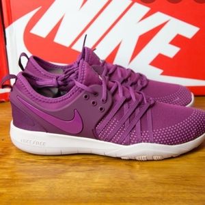 Nike

Women's Free TR 7 Training Sneakers